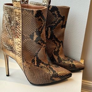 PARIS TEXAS snake skin ankle booties